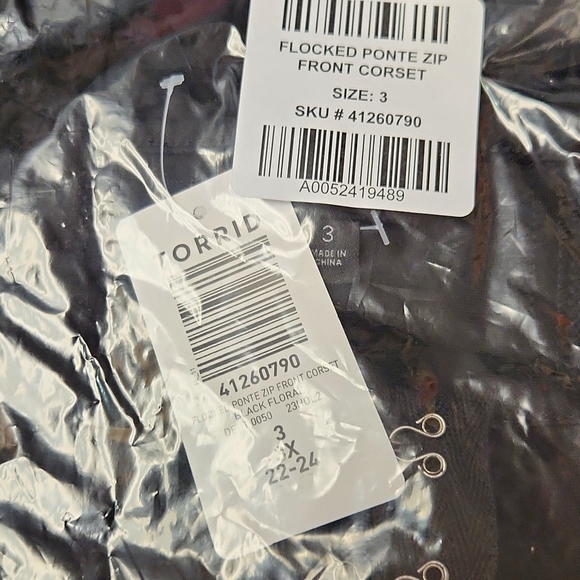 ❤️NWT VINTAGE TORRID CORSET TOP - HOOK & EYE - DAMASK PRINT SLEVELESS PLUS SIZE - Picture 4 of 12